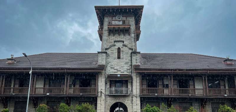 Afternoon rain shower over Zamboanga City Hall