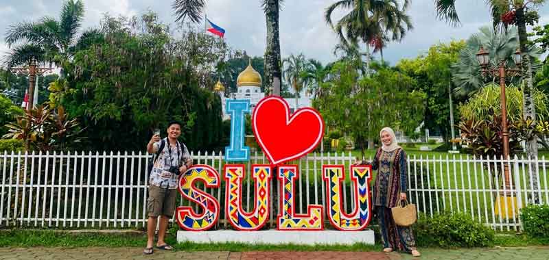 "I Love Sulu" sign in front of the Sulu Provincial Capitol, Jolo